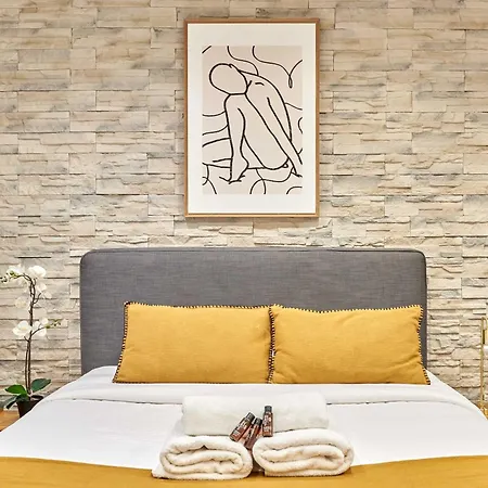 Studio Le Marais By Studio Prestige-2